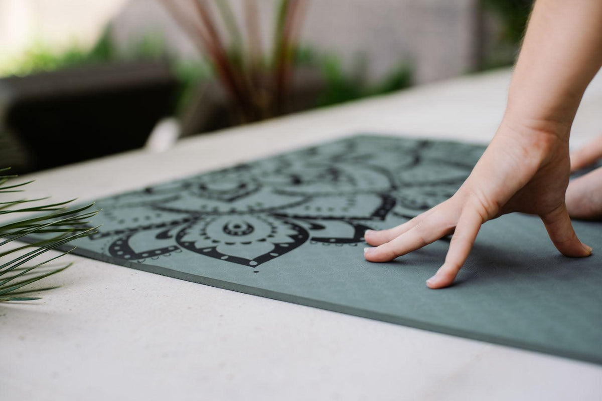 Flow Yoga Mat - Mandala Charcoal